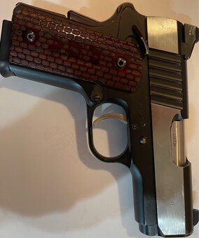 Pistole - 4