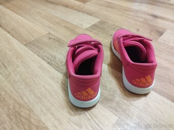 dívčí obuv Adidas vel. 36 - 4