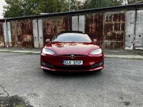 Tesla Model S - 4