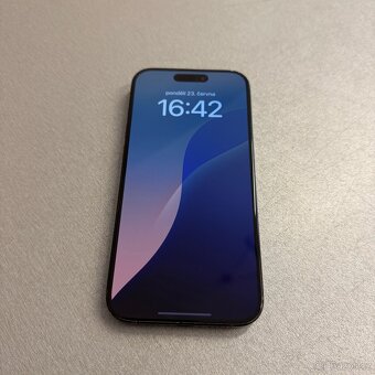 iPhone 15 Pro 128GB, bez škrábance, 100% baterie - 4