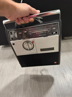 Rádio historické NATIONAL Solid State - 4