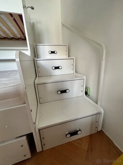 Patrová postel s přistýlkou a s úložnými prostory - 4