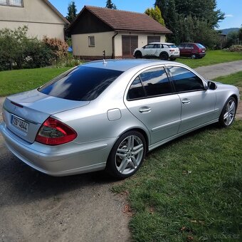 Mercedes-Benz E200 Kompresor - 4