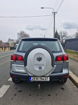 Volkswagen Touareg - 4