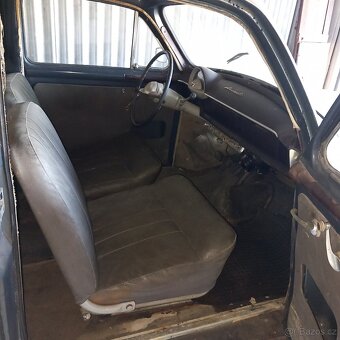 Simca Aronde s doklady - 4