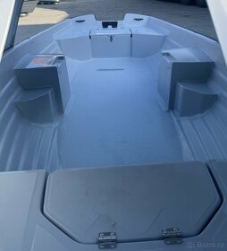 kajutový člun Bohouš 420 Cabin - 4