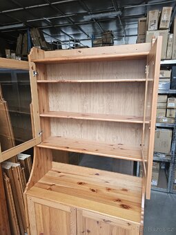 PŘÍBORNÍK- VITRÍNA IKEA LEKSVIK - 4