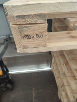 Palety dřevěné různé - 4