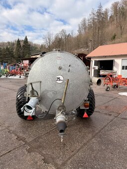 Fekální vůz 6 m³ - roční zárzka - 4