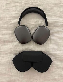Apple AirPods Max v elegantní černé barvě - 4