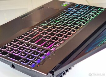 Herní notebook MSI LEOPARD | i7-10750H | RTX 2060 | RGB - 4