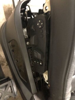 Komfortní kožené sedadla BMW X5 - 4