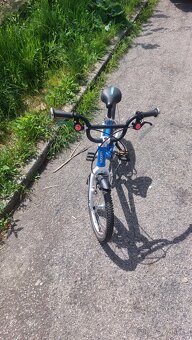 Lehké dětské kolo Woom 3 modré vč. stojánku a blatníků - 4