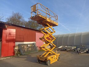 Elektrická nůžková pracovní plošina Haulotte Compact 10 - 4