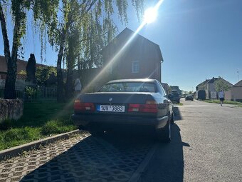 BMW E32 730i MANUÁL - 4