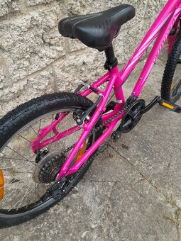 Dětské kolo Specialized 20" Hotrock na 117-125 cm - 4