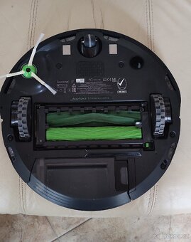 iRobot Roomba i7, vysavač - 4