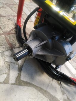 Půdní vrták motorový 6HP 4,41kW + 3 VRTÁKY - 4