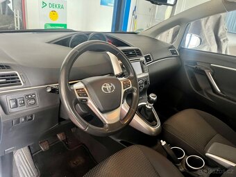 Toyota Verso 1.8i SkyView Edition benzín 108kw - 4
