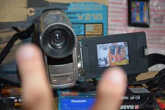 Panasonic NV-VZ10 + VHSC kazety - 4
