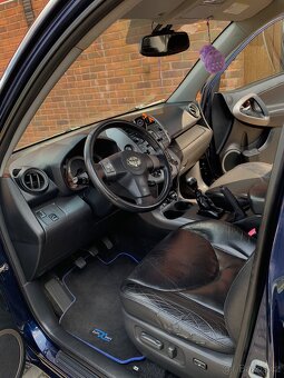 Toyota RAV4 2.2 D-CAT 130kW 4x4 - 4