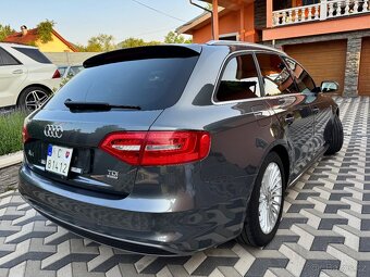 Audi A4 Avant 2,0TDI S-Line 177k quattro S tronic Automat - 4