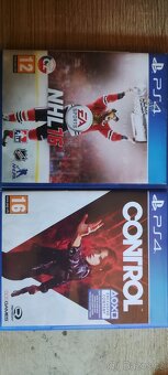 PlayStation 4 - 4