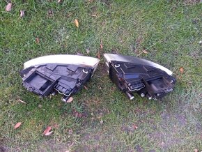 přední světla audi A4 B6 cena za kus - 4