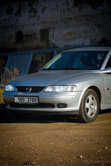 Opel Vectra B 1.8 92kW - 4
