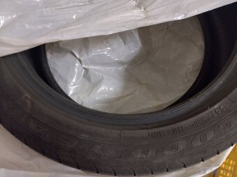 Goodyear letní 205/50 R17 - 4