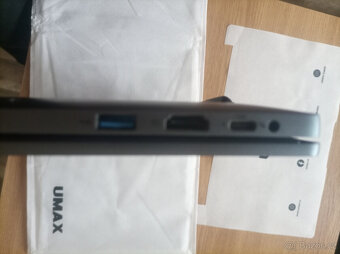 Notebook UMAX visionbook 14WN Plus - 4