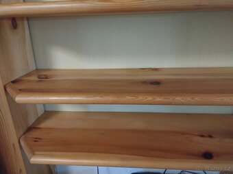 Policová stěna z masivu od truhlare - 4