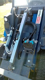 Multifunkční nakladač MultiOne 7.2 K - 4