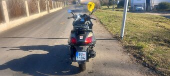 Aprilia atlantic - 4