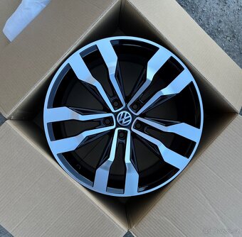 5x112 18 .. 5X112 R18 alu kola na Volkswagen - 4