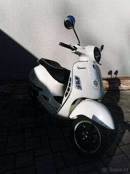 Vespa GTS 300 - 4