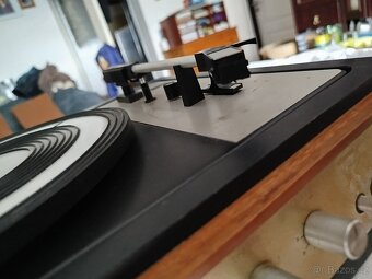 Stereofonní gramofon Tesla NZC 130, funkční - 4