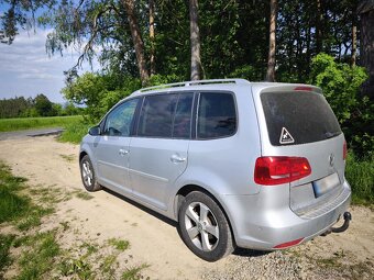 Volkswagen Touran 2.0 TDI 125 kW Highline DSG - 4