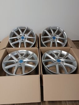 5x114.3 R18 Borbet - 4