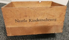 Bedna NESTLE Kindernahrung MOKRO ŠKODÍ - 4