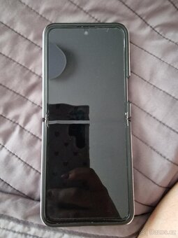 Galaxy Z flip 5 - 4