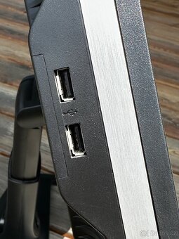 Monitor 27" - HP ZR2740w - 4