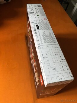 Lego 10308 Vánoce na hlavní ulici - 4