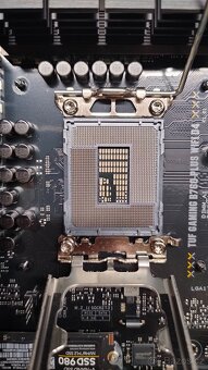 ASUS TUF GAMING B760-PLUS WIFI D4 - 4