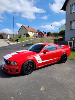 Ford Mustang GT 4,6 V8 - 4