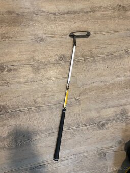 Wilson ProStaff Junior JGI golfový set prav, žlutý (8-11 let - 4