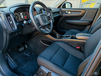 VOLVO XC40 D3 automat, servisované, WEBASTO, odpočet DPH - 4