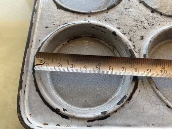 Starožitná Litinová Forma Na Malé Palačinky - 4