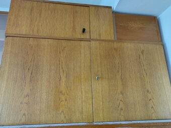 Retro šatní skříně a skříňky - 4