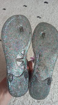 Dívčí letní sandály- žabky - vel. 33 - vnitřní stélka 21cm - 4